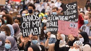 이란, ‘히잡 미착용’ 처벌 강화한다…최대 징역 2개월→10년