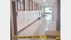 ‘교사 피습‘ 고교 충격 속 적막감…여교사 “떨려서 말이 안나와요”