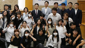 고교생이 판사-검사로… 모의재판서 교사 폭행 사건 등 다뤄