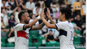 이강인과 ‘브로맨스’, 네이마르 떠나나…바르사 복귀설