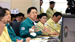 與, 태풍 ‘카눈’ 북상에 “작년 악몽 되풀이될라” 초긴장