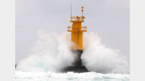 태풍 ‘카눈’, 오전 9시 20분 거제 부근 상륙