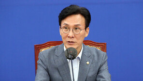 민주 “잼버리 진정한 유종의 미는 윤석열 대통령의 사과”