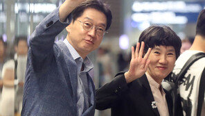 ‘영국 유학’ 김경수 “양극화 해법 찾겠다”…이재명 “잘 다녀오시라”
