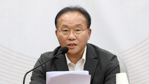 윤재옥 “민주 혁신위, 역대 최악…개딸 뜻대로·비명계 솎아내기”