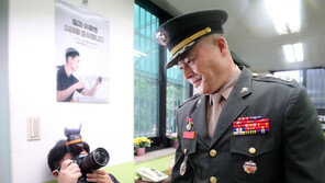前 해병 수사단장 “군검찰 수사 거부”… 軍 “부적절한 행위”
