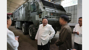 김정은 또 군수공장 시찰…“어떤 전쟁에도 대처”