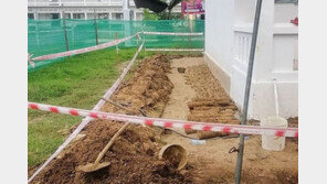 캄보디아 내전 후유증?…고교 운동장서 폭탄 2천여개 발견