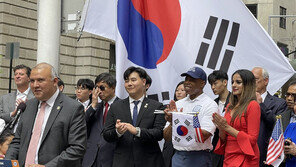 뉴욕 월가-메츠 구장서도 “韓 광복절 축하”