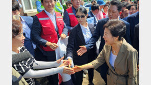 박근혜 ‘친박없다’…조원진 “측근들 각자도생…최경환 출마, 우병우 고민”