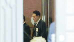 윤 대통령, 오늘 오전 부친 발인…경기도 묘역에 안장