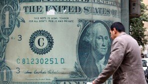 ‘킹 달러’ 귀환하나…美국채금리 15년만 최고치에 亞환율 요동