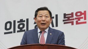 이철규 “승선 불가” 발언에…윤상현 “당지도부, 수도권 경쟁력 없다” 반격