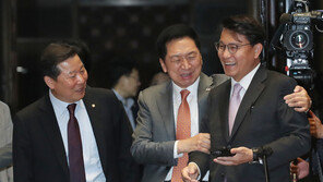 윤상현 “내가 배에 구멍? 천만에…하루만 인천 다녀봐라, 위기 금방 느껴”