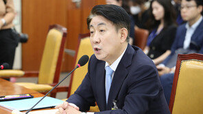 이동관 “정권 편 들라는 것 아냐…공정한 내용 전달이 기본”