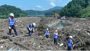 수자원공사, 장마 태풍에 따른 댐·보 유역 부유물 수거 총력전