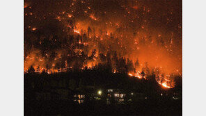 캐나다 산불 1000건 “세상의 끝 같아”… 스페인 휴양지 산불 2만6000명 대피