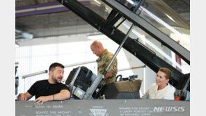 젤렌스키 “F-16, 반격에 도움…유럽에 새로운 결과 가져올 것”