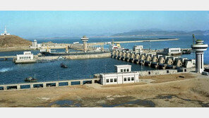 “북한 남포서 새 유류 탱크 포착…6월 이후 건설”