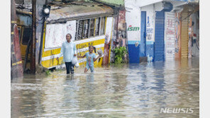 열대성 폭풍 프랭클린, 아이티- 도미니카共 접근…물폭탄