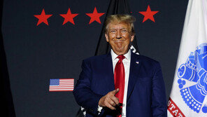 美공화 첫 대선 후보 TV 토론회, 트럼프 없이 8명 참석