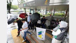 6년만에 민방위 훈련, 참여율은 저조…“전쟁났냐, 꼭 이래야 하나” 버럭