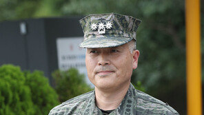 前 해병 수사단장 “군인으로서 ‘중립’ 지키며 명예 되찾겠다”