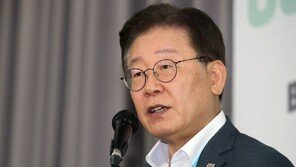 ‘대북송금 의혹’ 소환통보에…이재명 “내일 오전 檢 가겠다”