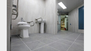 초·중·고등학교 학생 10명 중 4명 “비데 없어 불편”