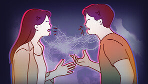 두 사람은 대체 왜 만났을까…반년 만에 원수 된 연인