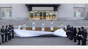 이종찬 “홍범도 대신 백선엽? 국방장관 사퇴를”→ 신원식 “광복회장 사퇴”