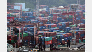 中 디플레에 日 엔저까지…韓 수출 ‘이중고’에 끼었다