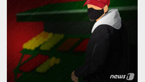 “흉기 들고 뛰는 사람 있다” 신고…칼갈이 차 따라간 자영업자 누명 쓸 뻔