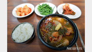 “3살 아이도 ‘1인 1메뉴’…몇 살부터 한 그릇인가요?”