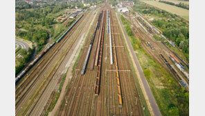 푸틴 연설이 긴급정지신호?…폴란드 열차, 해킹당해 멈췄다