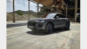 포르쉐, ‘739마력’ 신형 카이엔 터보 E-하이브리드 공개