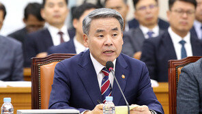 이종섭 장관 불출석 놓고 예결위 충돌…야 “도망” 여 “불가피”