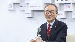 KT 직원 만난 김영섭 신임대표 “함께 가야”…대규모 구조조정 배제