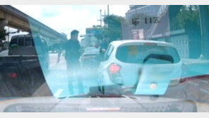 훔친 車로 도주하던 10대들…화물차가 들이받아 막았다