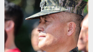 ‘채상병 사건’ 박정훈 대령, 구속심사 출석 ‘신경전’…1시간 넘게 갈등