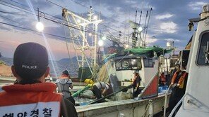 신안 해상서 어선끼리 충돌…승선원 8명 모두 구조