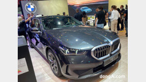 [iaa]BMW·메르세데스 하이브리드 맞대결… 5시리즈 성능·크기↑