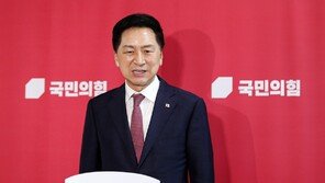 강서구청장 보선 격돌… 與 “김태우 될 기류” 野 “진교훈에 공천장”