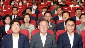 이재명 “국민 뜻에 반하면 끌어내려야”… 與 “탄핵 계속 언급 野, 내란 선동 행위”