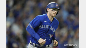 류현진 단짝 잰슨, 손가락 수술로 시즌 아웃…비셋 복귀