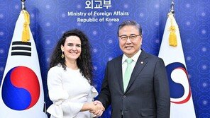 박진, 신임 GCF 사무총장 만나 “개도국 기후위기 대응 적극 지원”