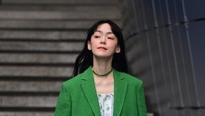 “무개념 연예인” 與 저격에…김윤아 측 “정치적 입장 아냐”