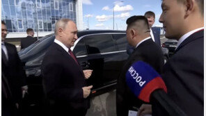 마이바흐 타고 온 김정은에 푸틴, 6㎝ 방탄유리 리무진 소개