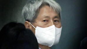 검찰, 신학림 ‘혼맥지도’ 출판사 대표 조사…‘책값’ 진위 확인