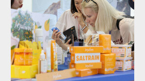 韓 화장품, 日서 佛 꺾고 1위… 캐나다-베트남 수출도 날개